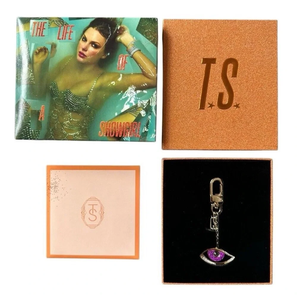 The Life of a Showgirl: Sweat and Vanilla Perfume Edition Limited Release. NO CD - Picture 4 of 4